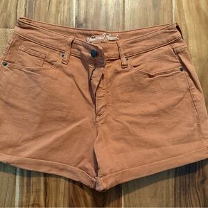 Universal Thread Tan Jean Shorts Mid-Rise Cuffed